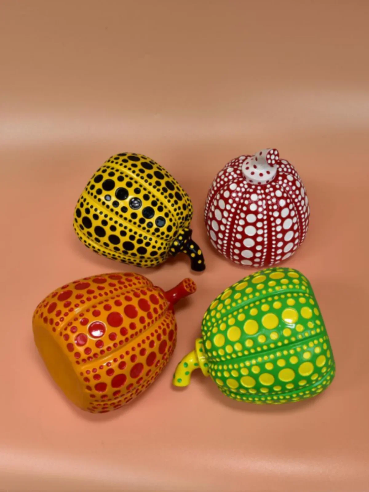 Patung Labu Kusama Yayoi Seni  - Resin Art Ocean ulasan dan harga