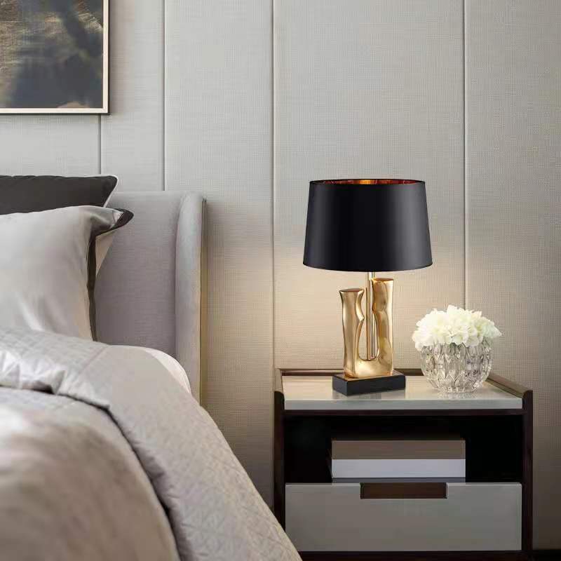 Lampu Meja Logam Seni Kreatif  - Resin Art Floor Design ulasan dan harga