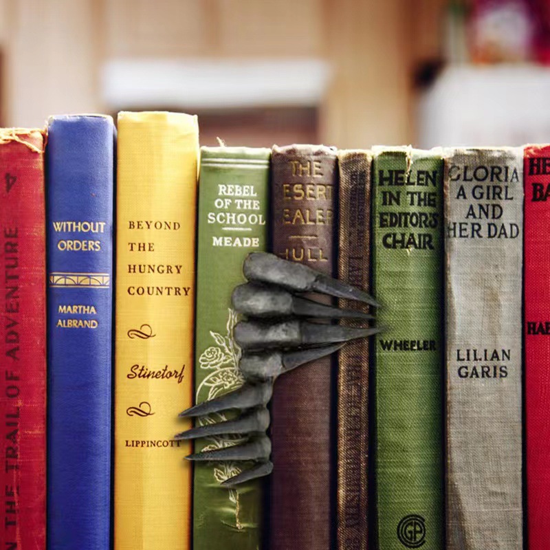 Pembatas Buku Cakar Setan Goti - Resin Art Bookmark ulasan dan harga